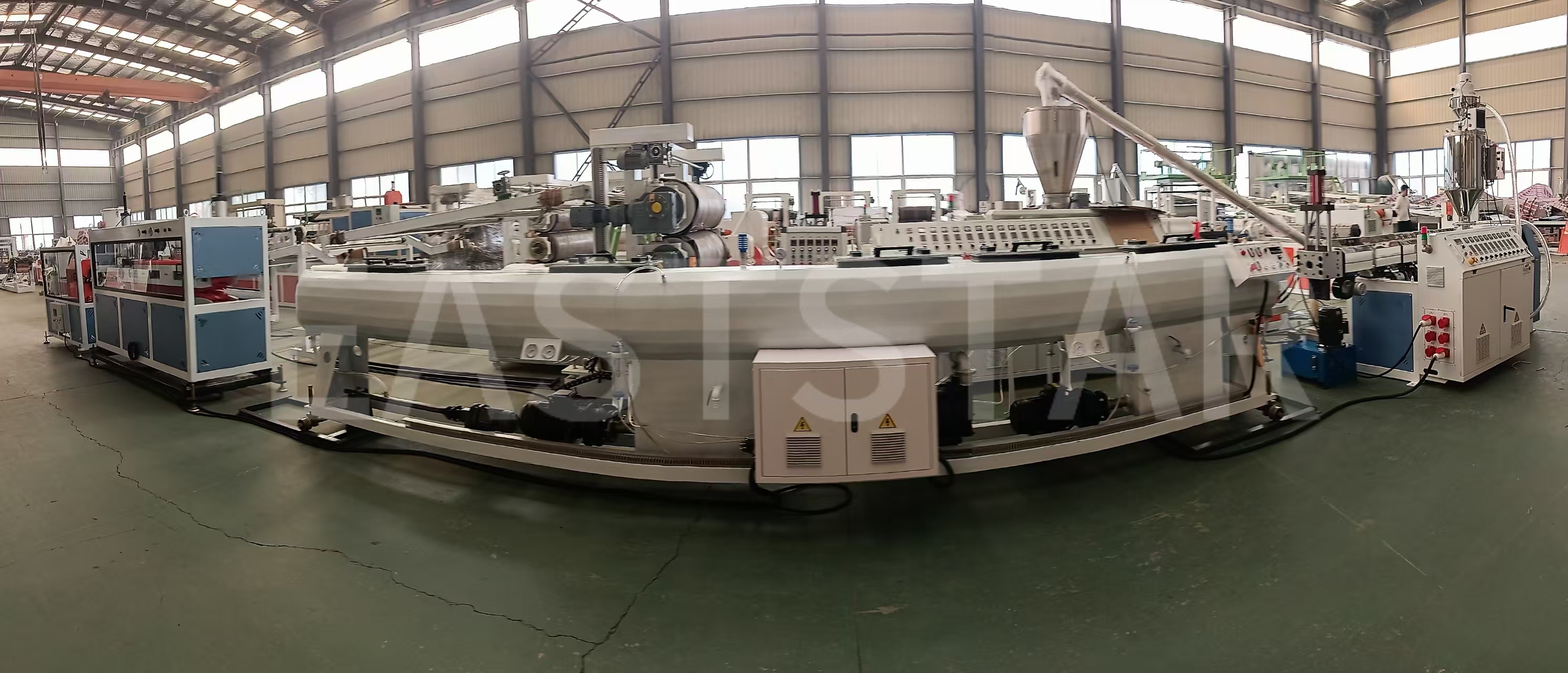 КИНГДАО ЕАСТСТАР завршава испоруку линије за производњу ПЕ цеви, подржавајући развој палестинске инфраструктуре