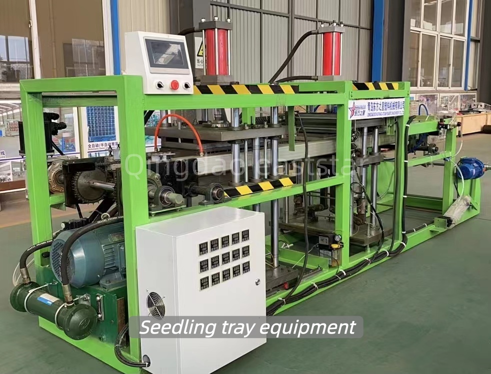 Индијски купци посећују посуду за саднице и опрему за контролу корена, разговарајући о савременим решењима за пољопривредну садњу