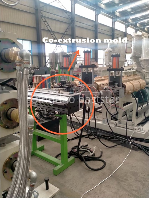 Професионална АБС вишеслојна производна линија за коекструзију листова омогућава производњу композитних материјала високих перформанси